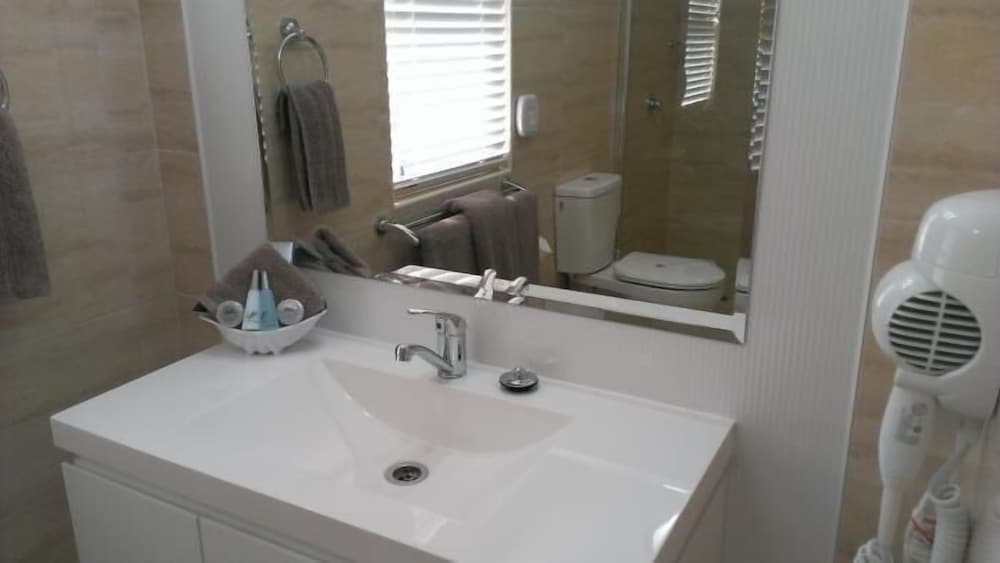 Gunnedah Lodge Motel 24/30
