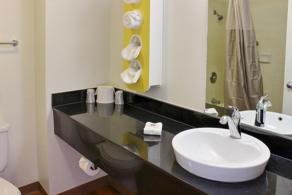 Motel6 San Simeon, CA - Hearst Castle Area 63/63