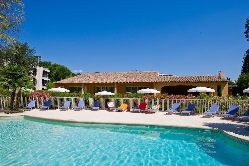 Hotel Novotel Aix En Provence Pont De L'arc Fenouilleres 2/76