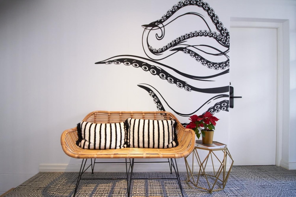Central Beach Villas 4/28