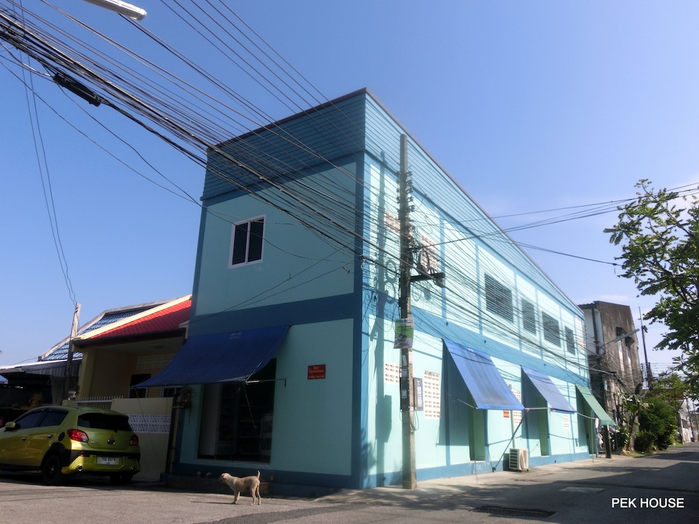 Pek House 27/33