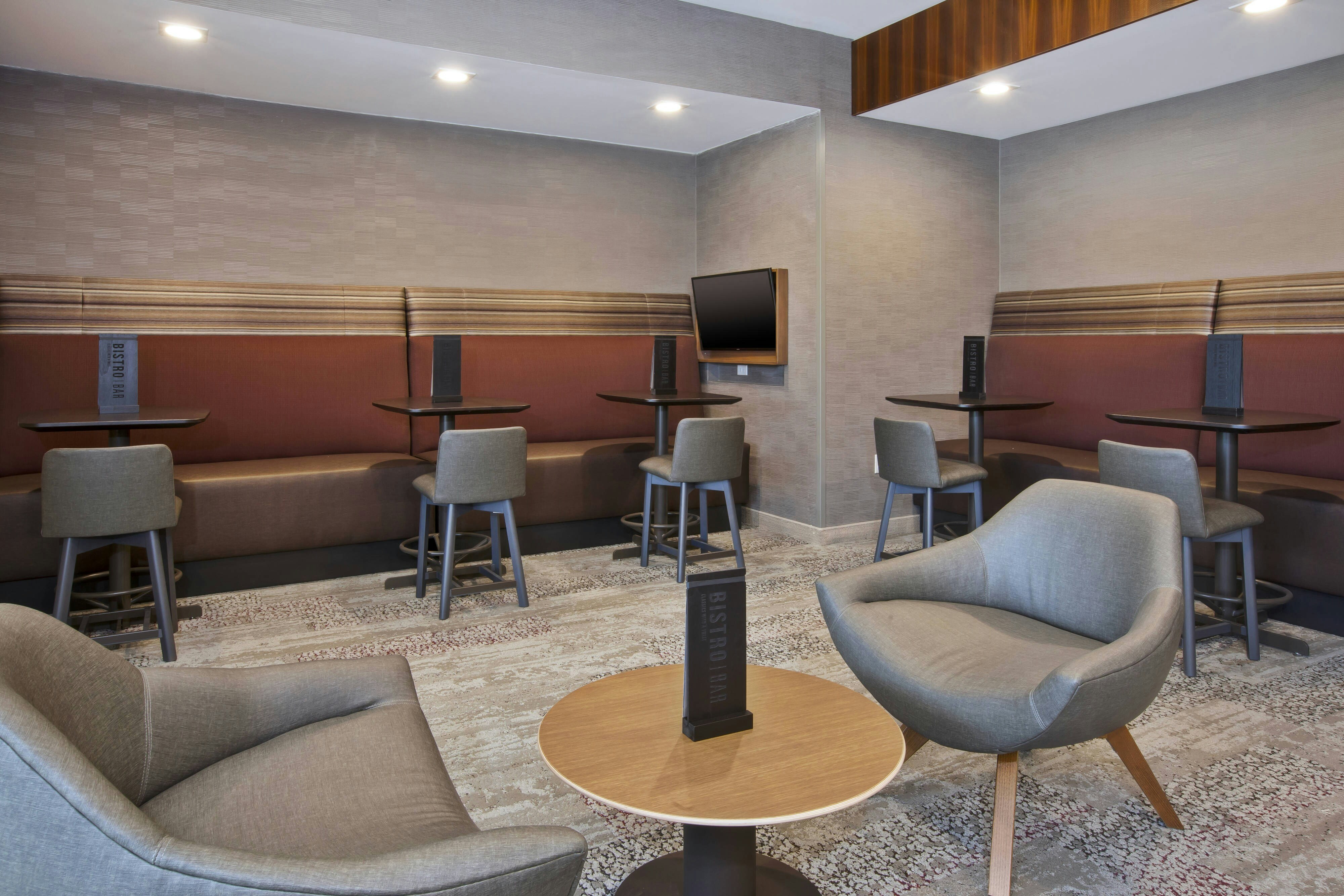 Courtyard By Marriott St. Joseph-Benton Harbor 14/20