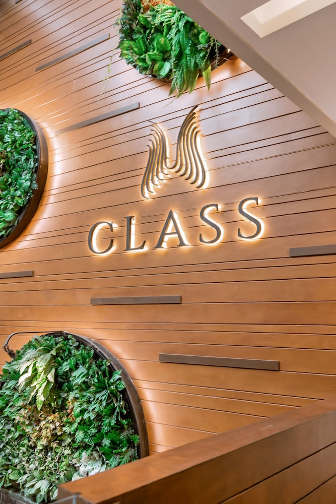 CLASS Premium Guest House 20/35