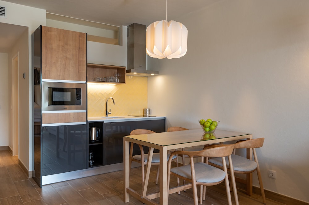 Aparthotel Vila Luz 63/71