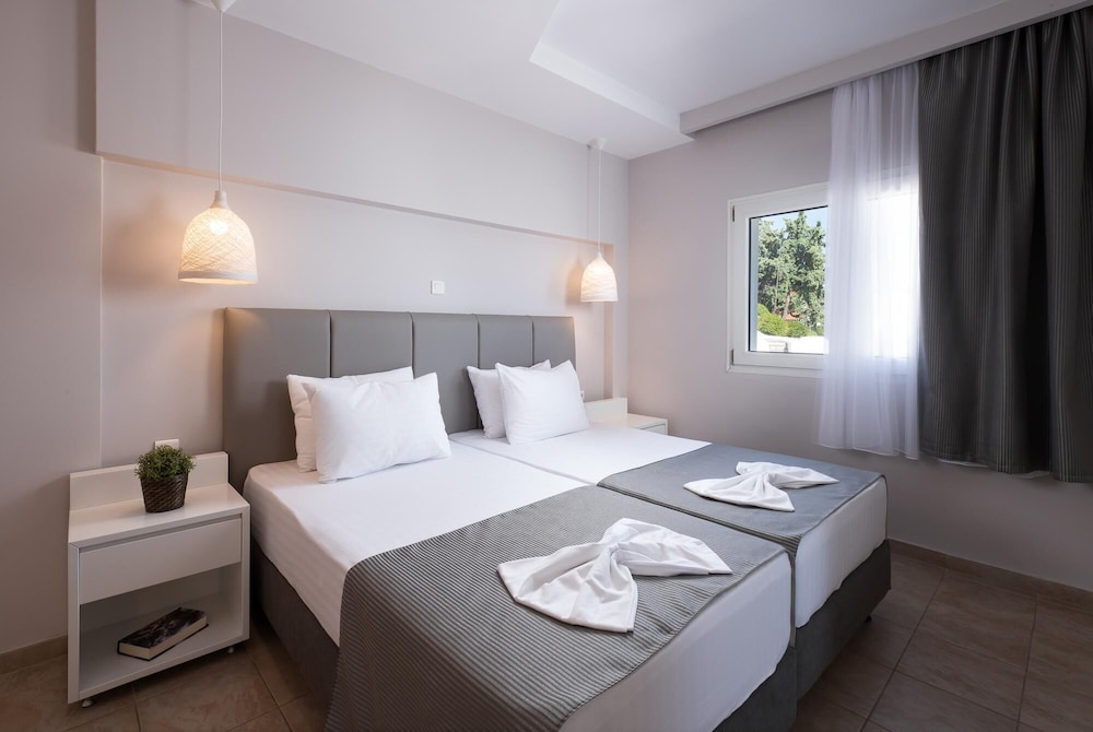 Alexandros Palace Hotel and Suites 37/83