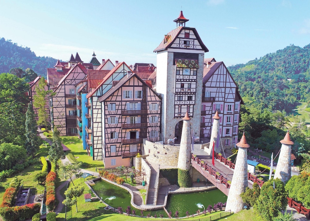 Colmar Tropicale, Berjaya Hills 6/76