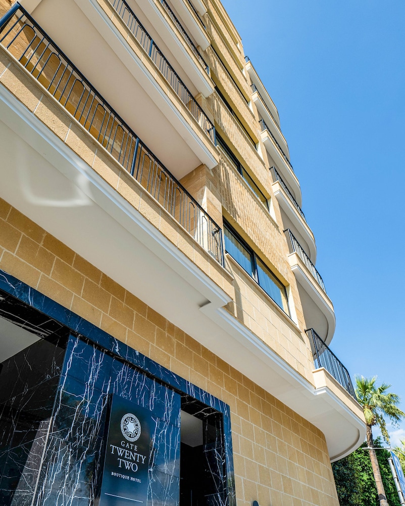 Gate Twenty Two Boutique Hotel 2/35