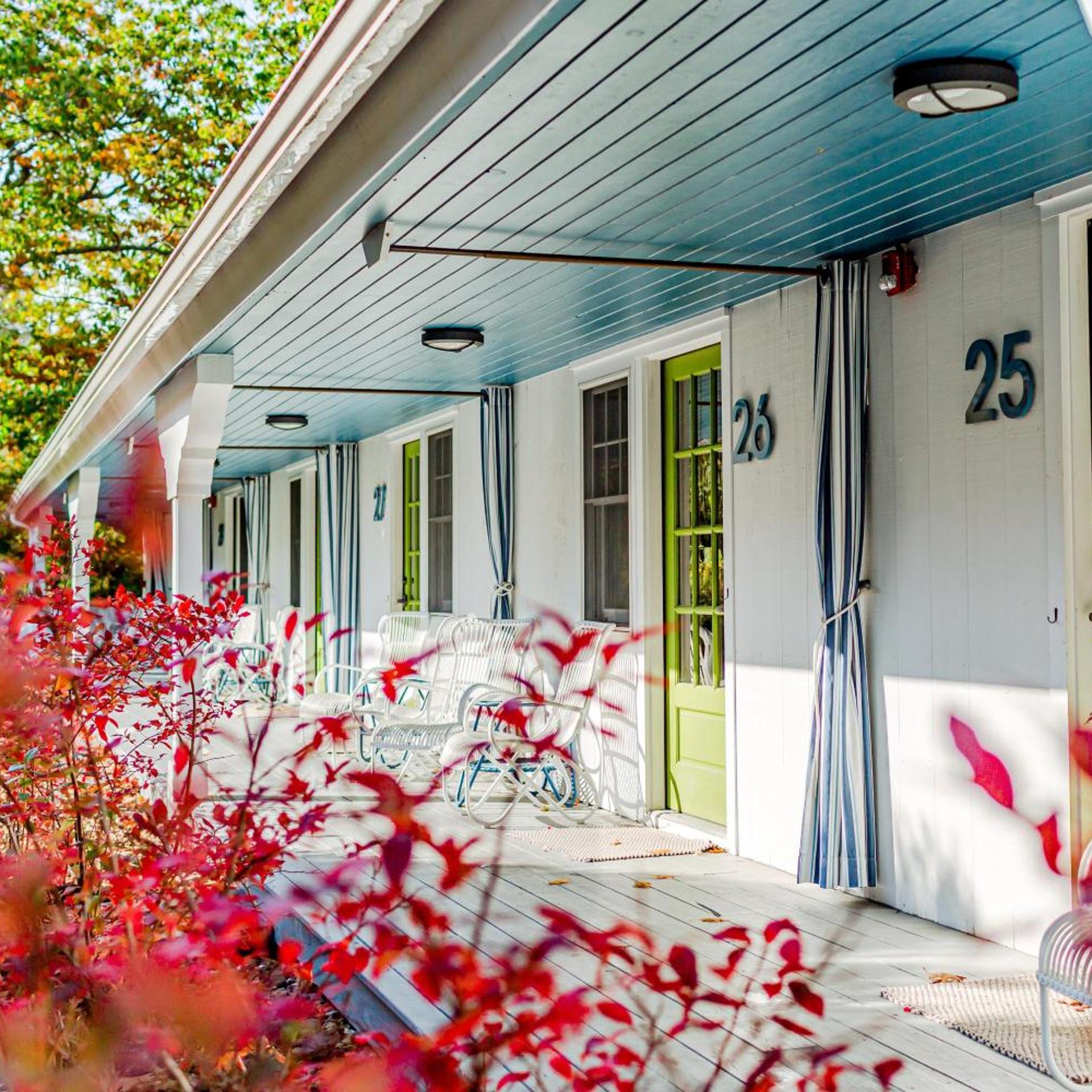 Village Cove Inn 4/51