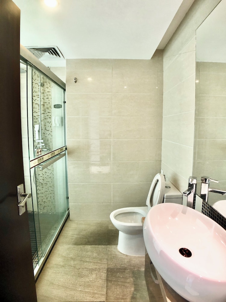 Zhuhai Jinguan Holiday Hotel 36/39