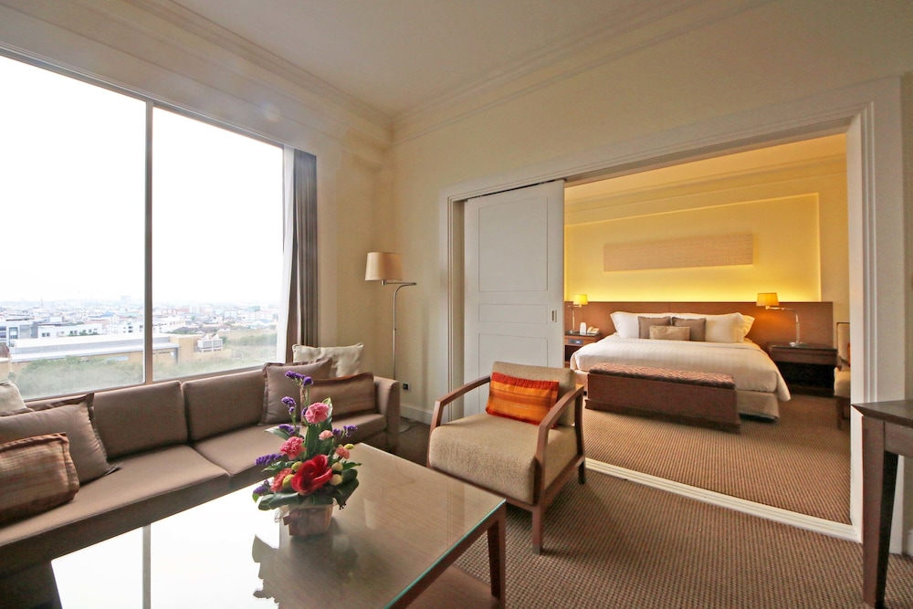 The Imperial Hotel And Convention Centre Korat 38/68