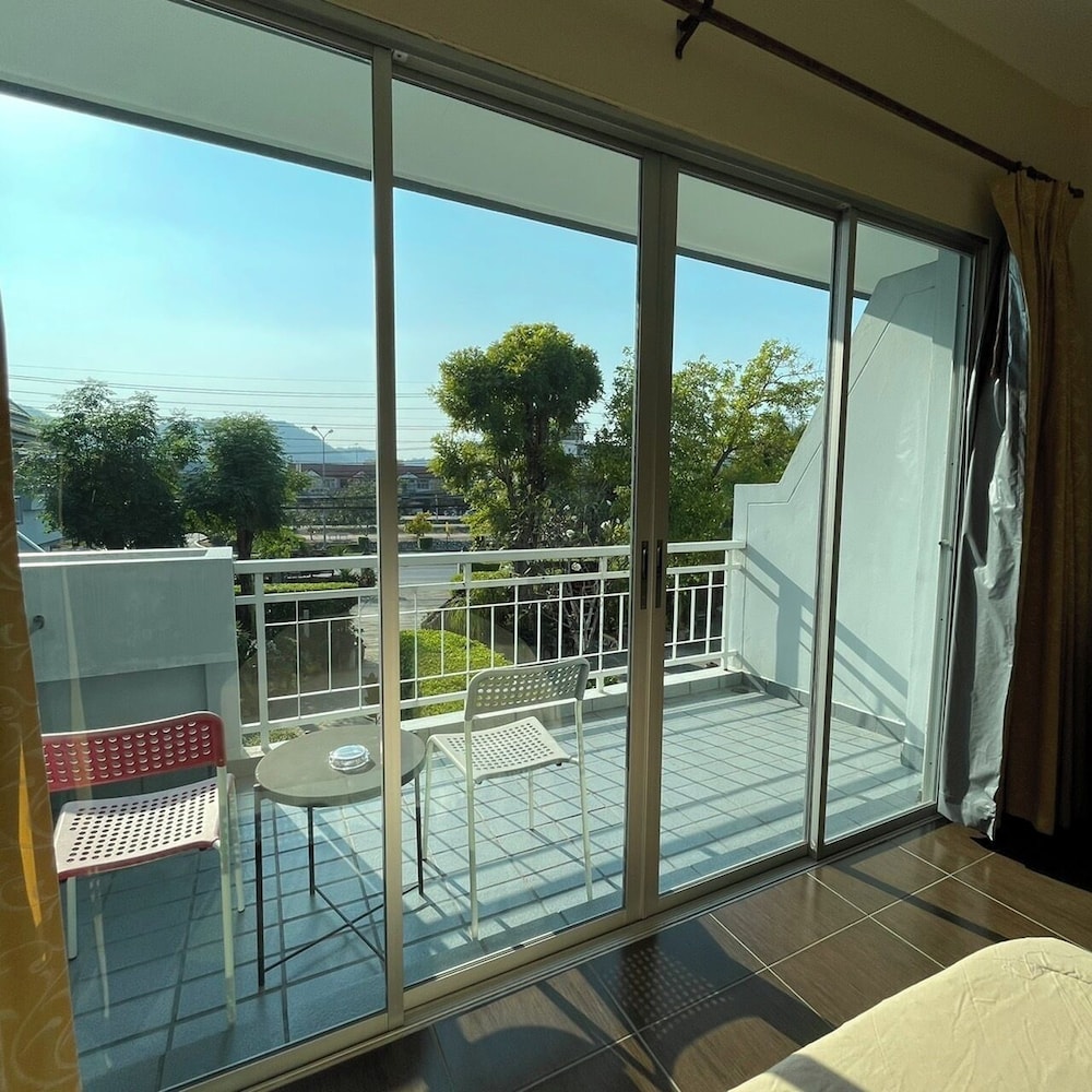Baan Suksiri Hotel 19/36
