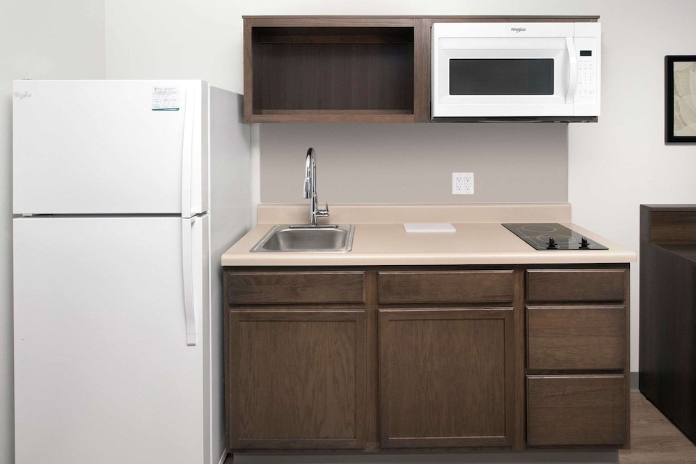 WoodSpring Suites San Antonio Stone Oak 33/42