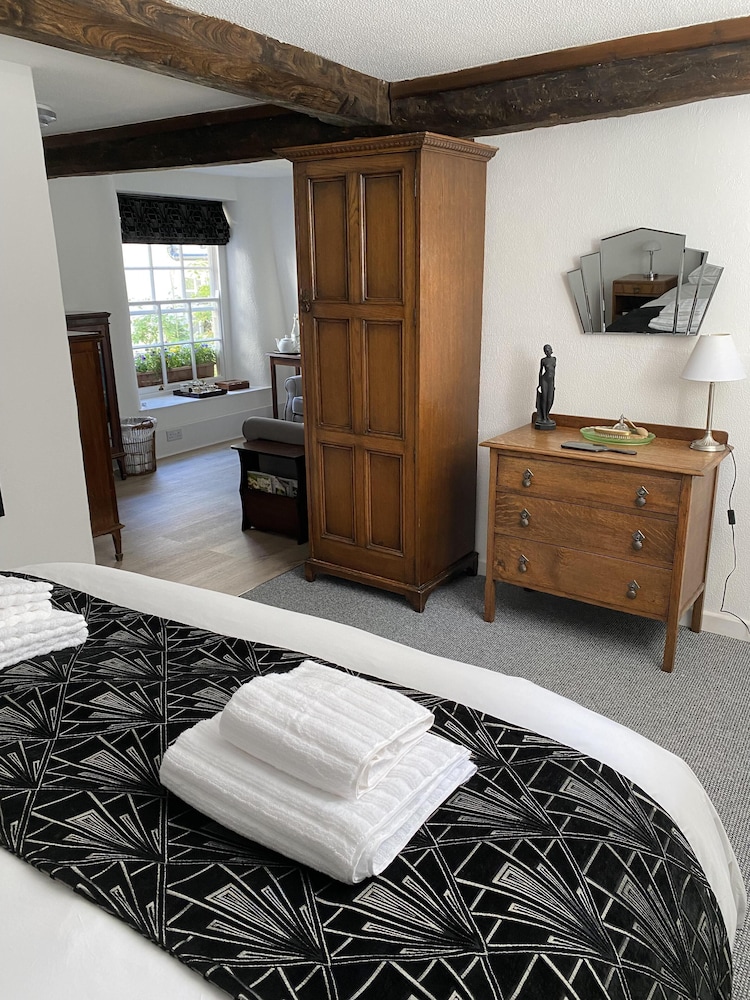 Splatthayes B&amp;B 13/42
