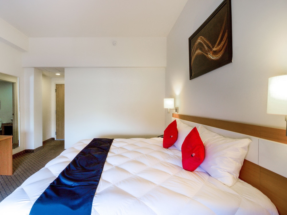 Capital O Hotel Herederos, Piedras Negras 6/35