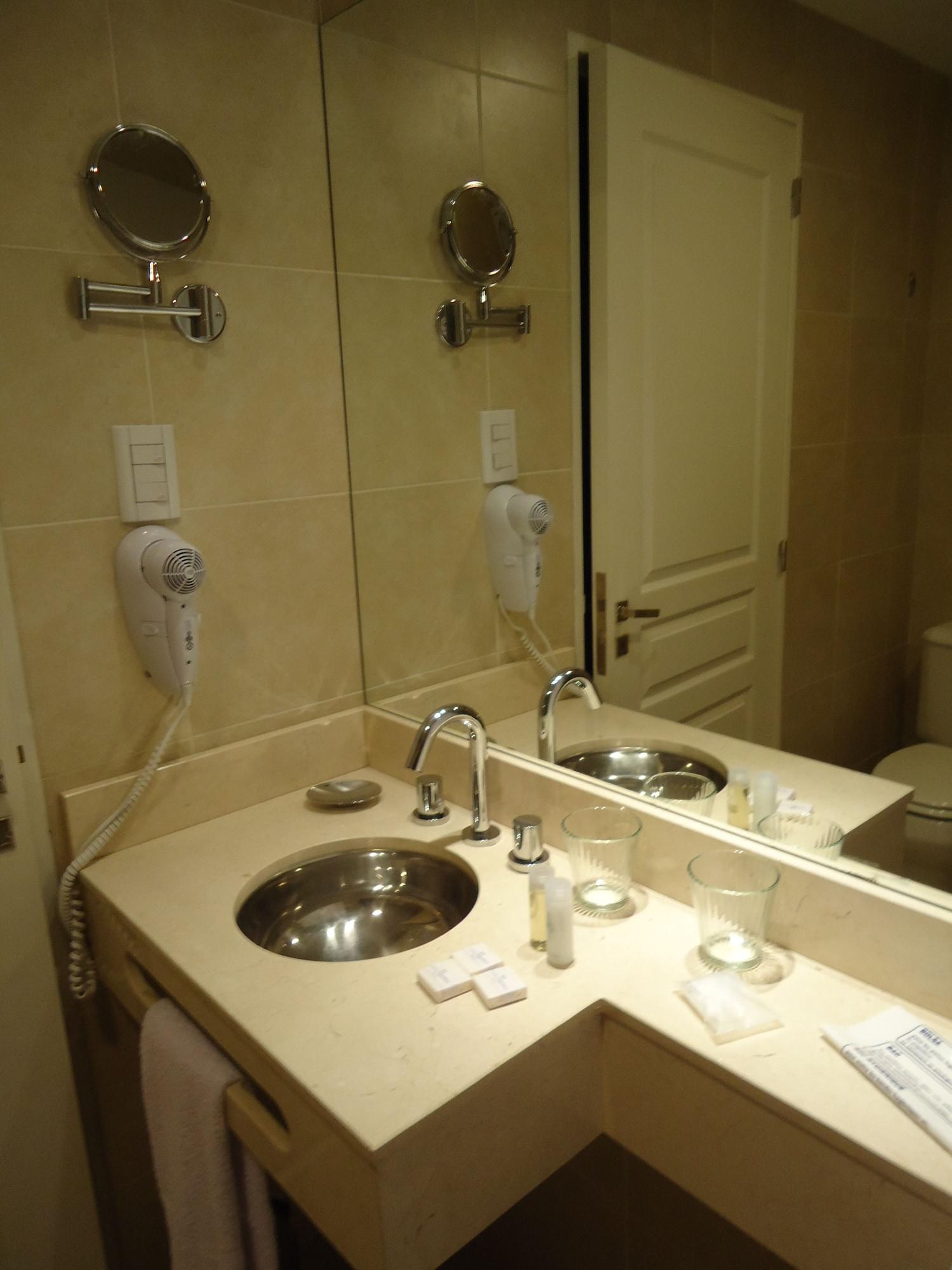Puerto Amarras Hotel & Suites 19/19