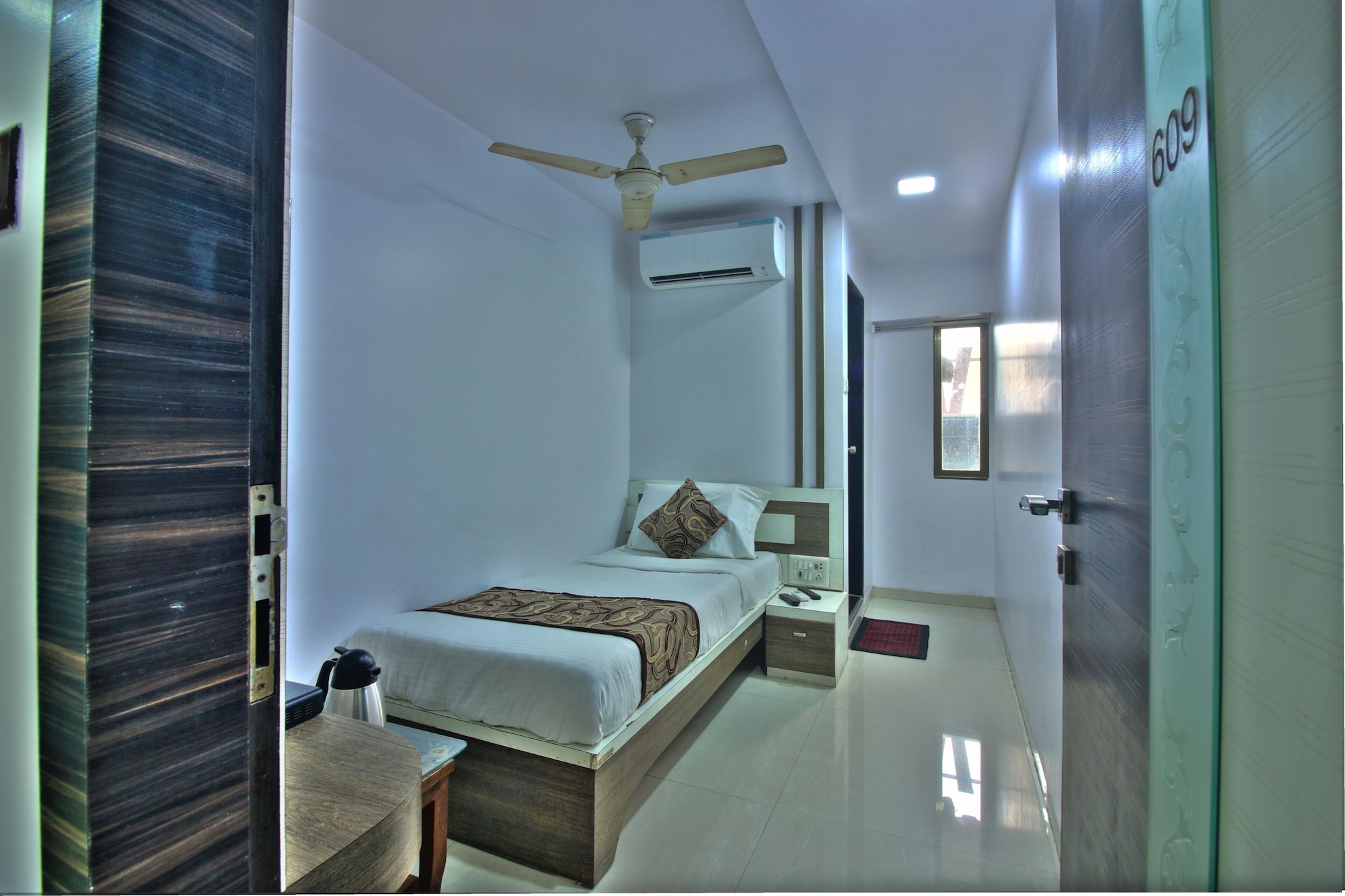 غرفة مفردة، Hotel City View 3/5