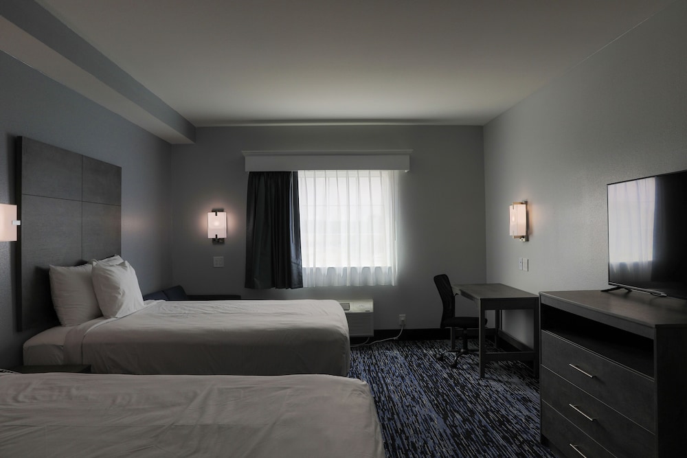 Home Inn and Suites Olive Branch 7/16