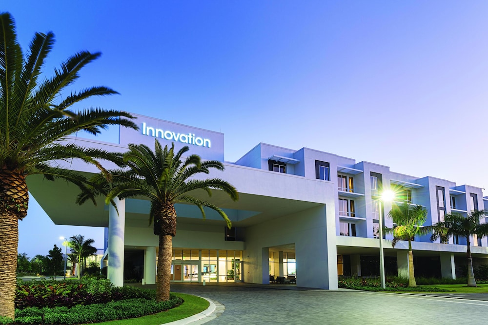 Innovation Hotel 2/30