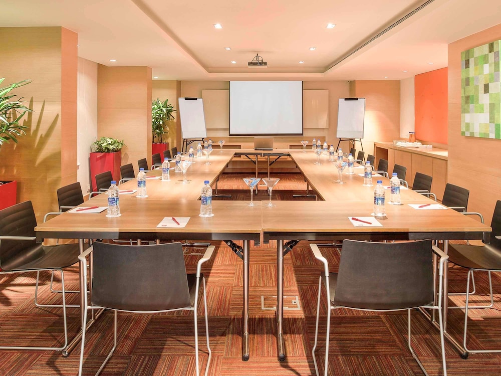 Ibis Bangalore City Center 59/71