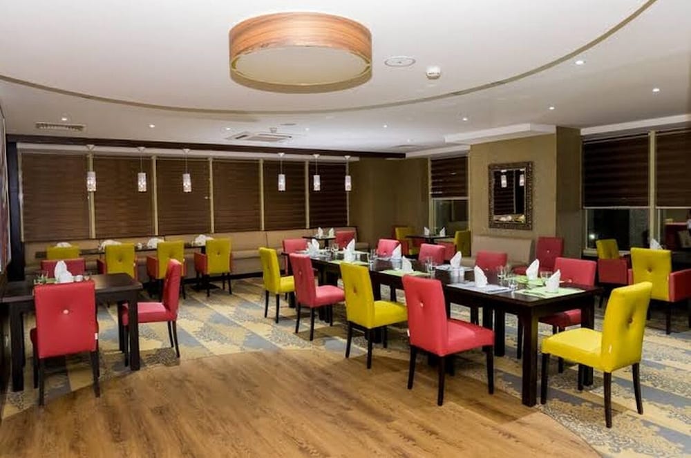 New Day Hotel 38/55