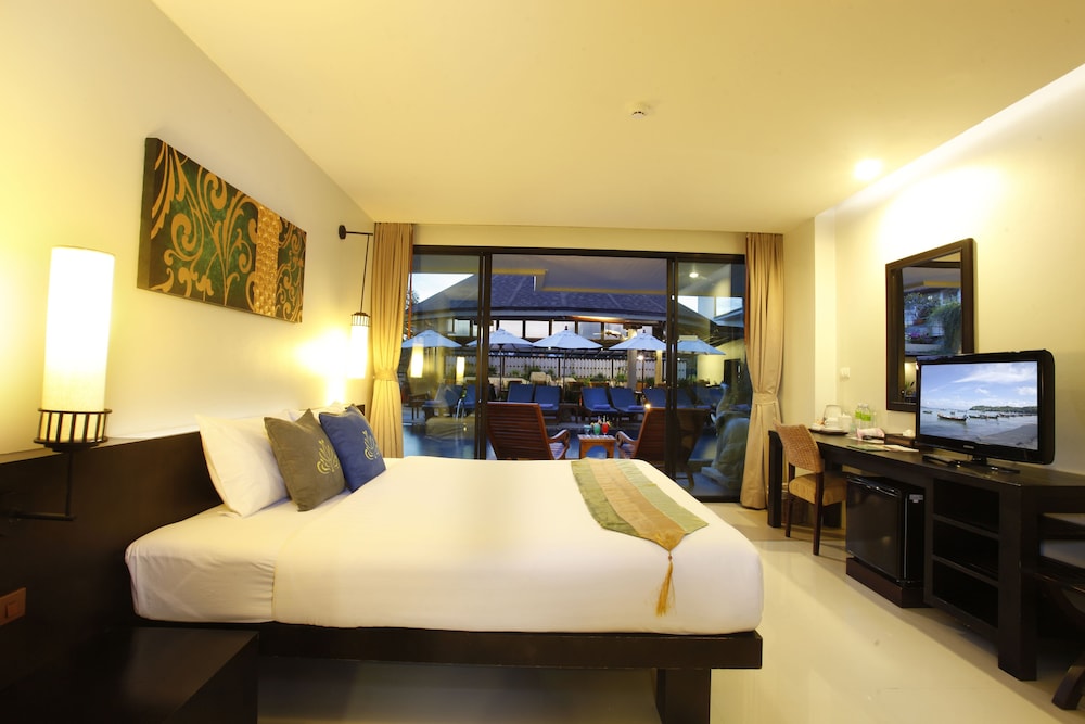 PALMYRA PATONG RESORT 25/61