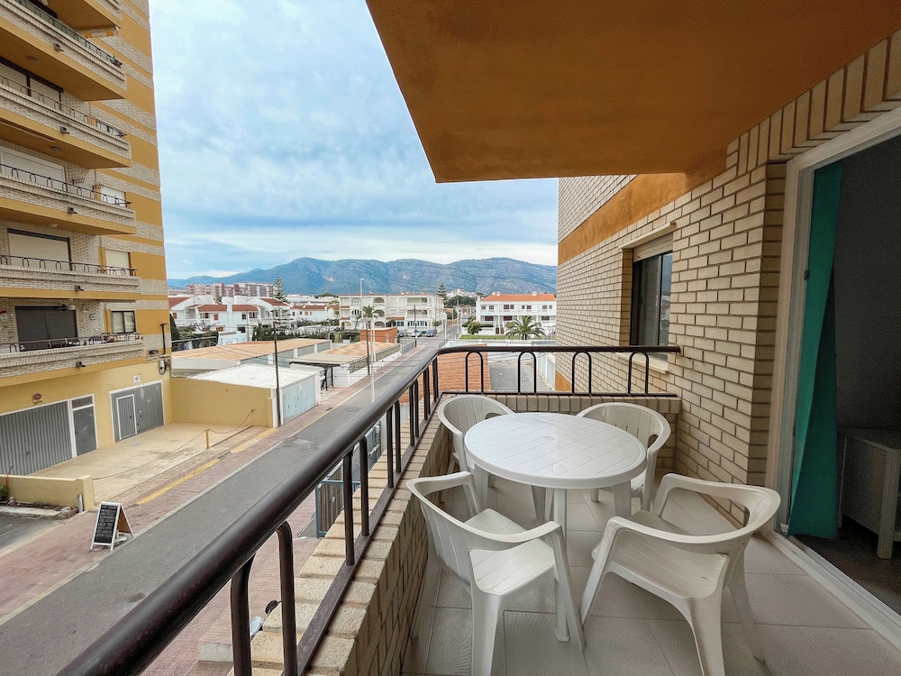 APARTAMENTOS BERNAT PIE DE PLAYA 3000 53/68