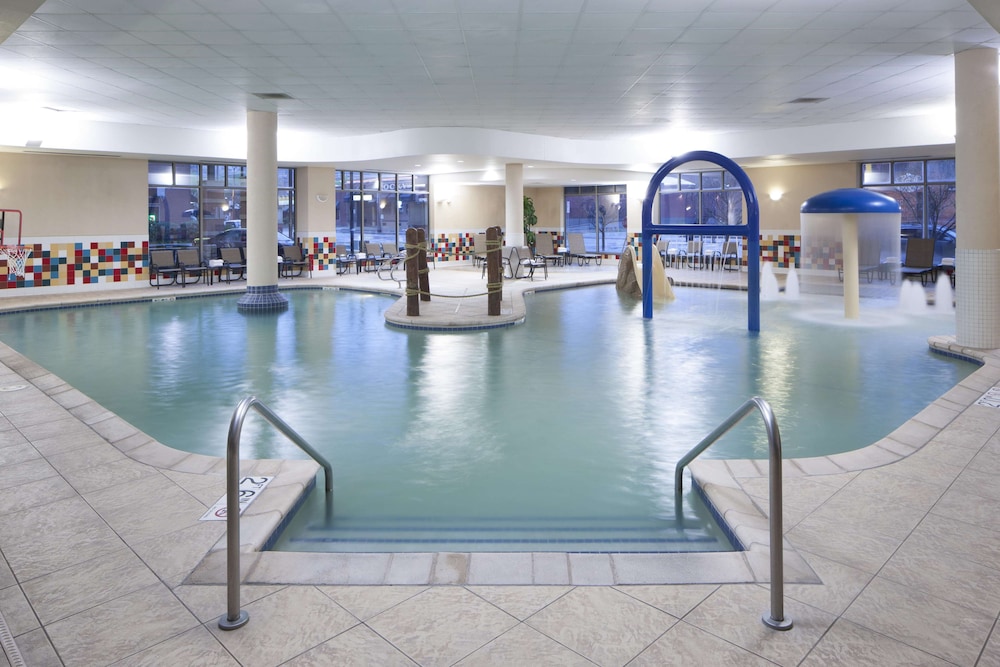 Hampton Inn And Suites By Hilton Oklahoma City Bricktown Ok 48/80