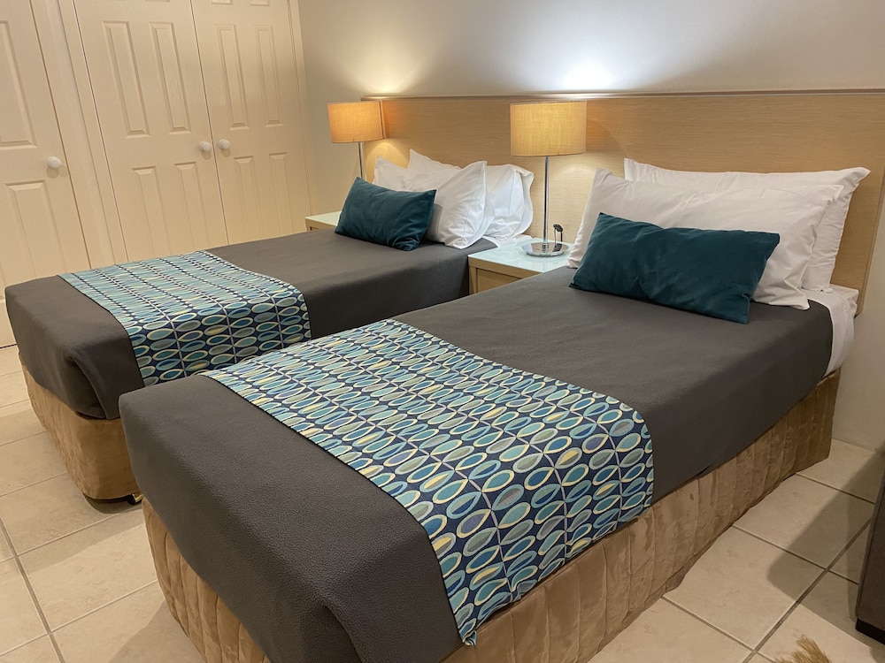 Terrigal Sails Serviced Apartments 17/63