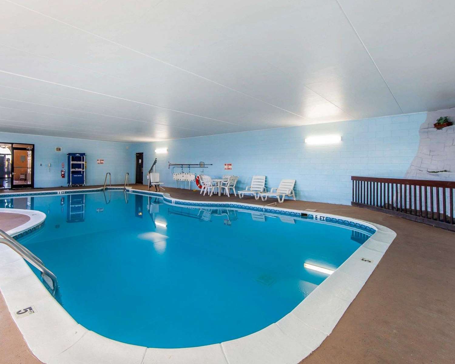 Quality Inn Maysville 24/35