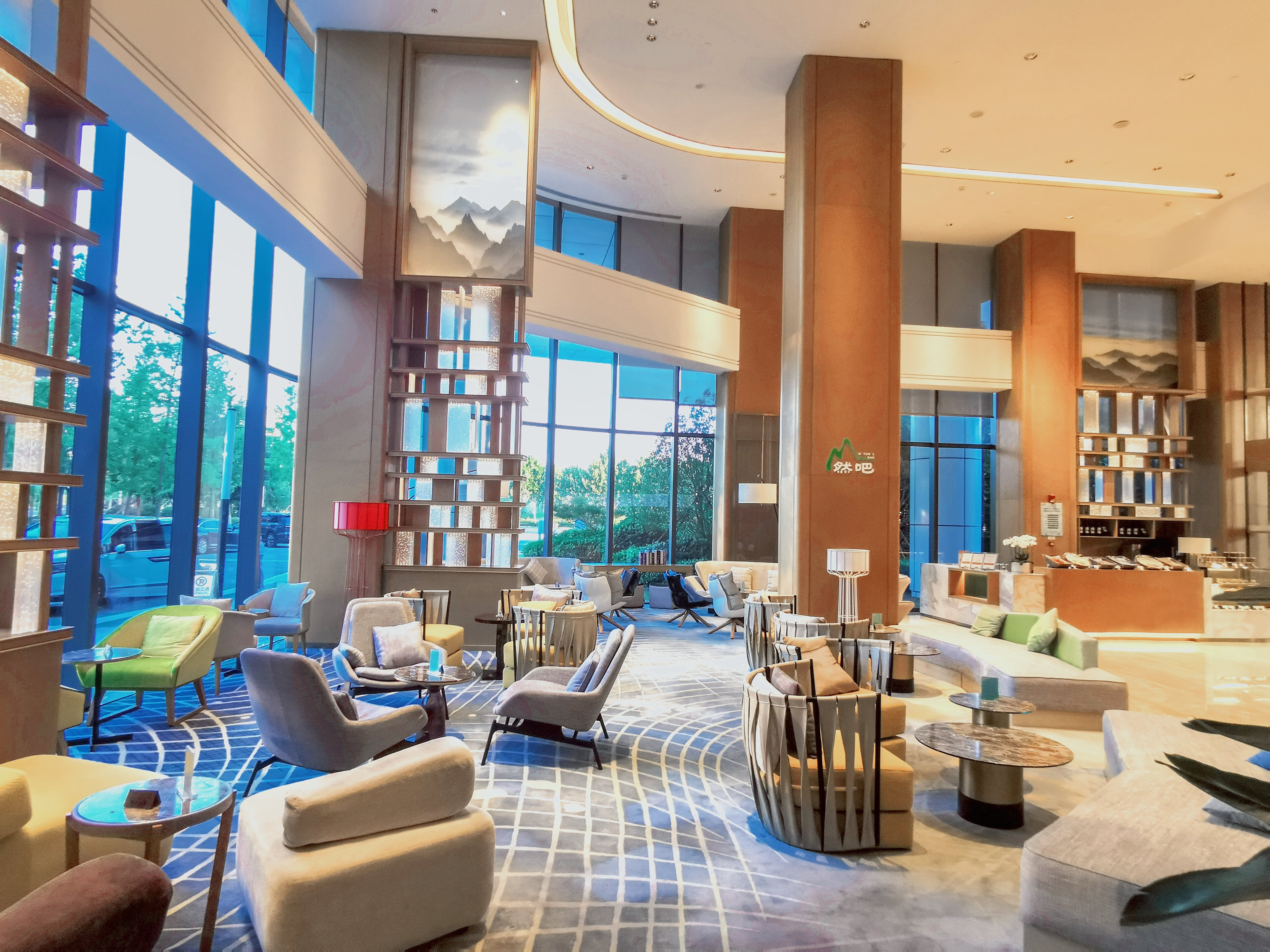 Holiday Inn Zhengzhou Riverside 6/16