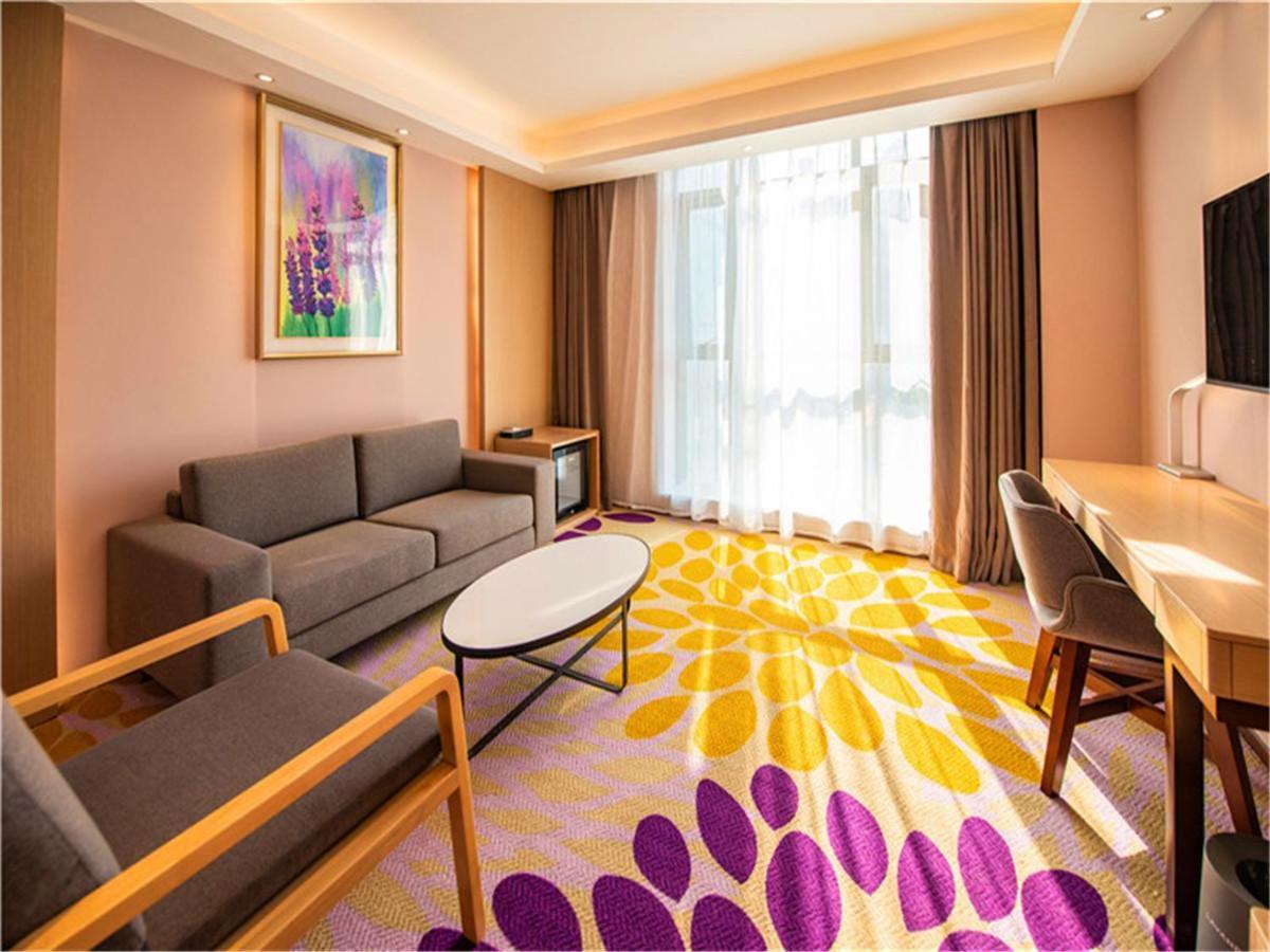 Lavande Hotel (Jiangmen Golf Club) 35/54