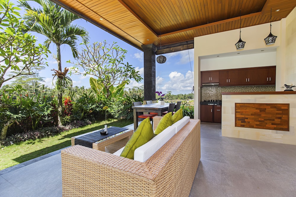 Alosta Luxury Private Villa 2/50