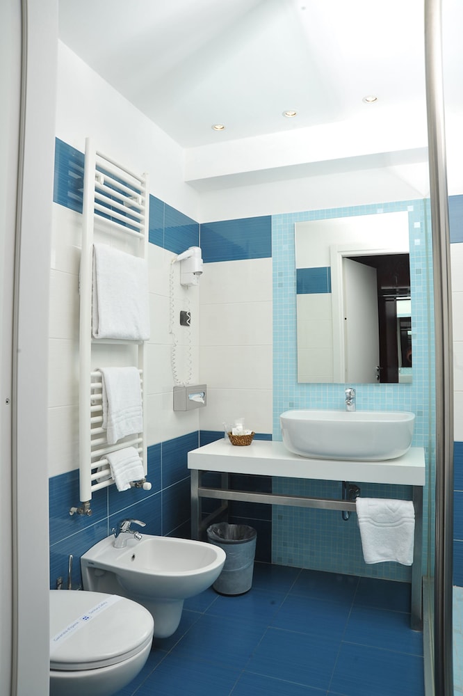Hotel Mediterraneo 30/31