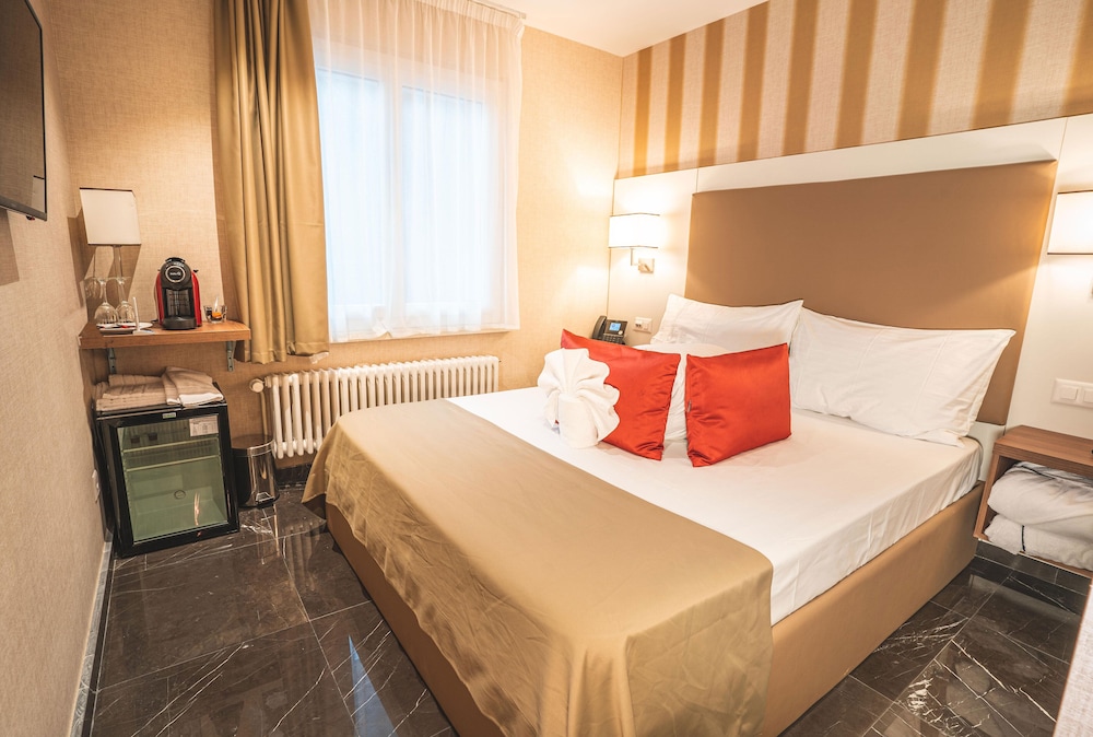 My Home Hotel 24/65