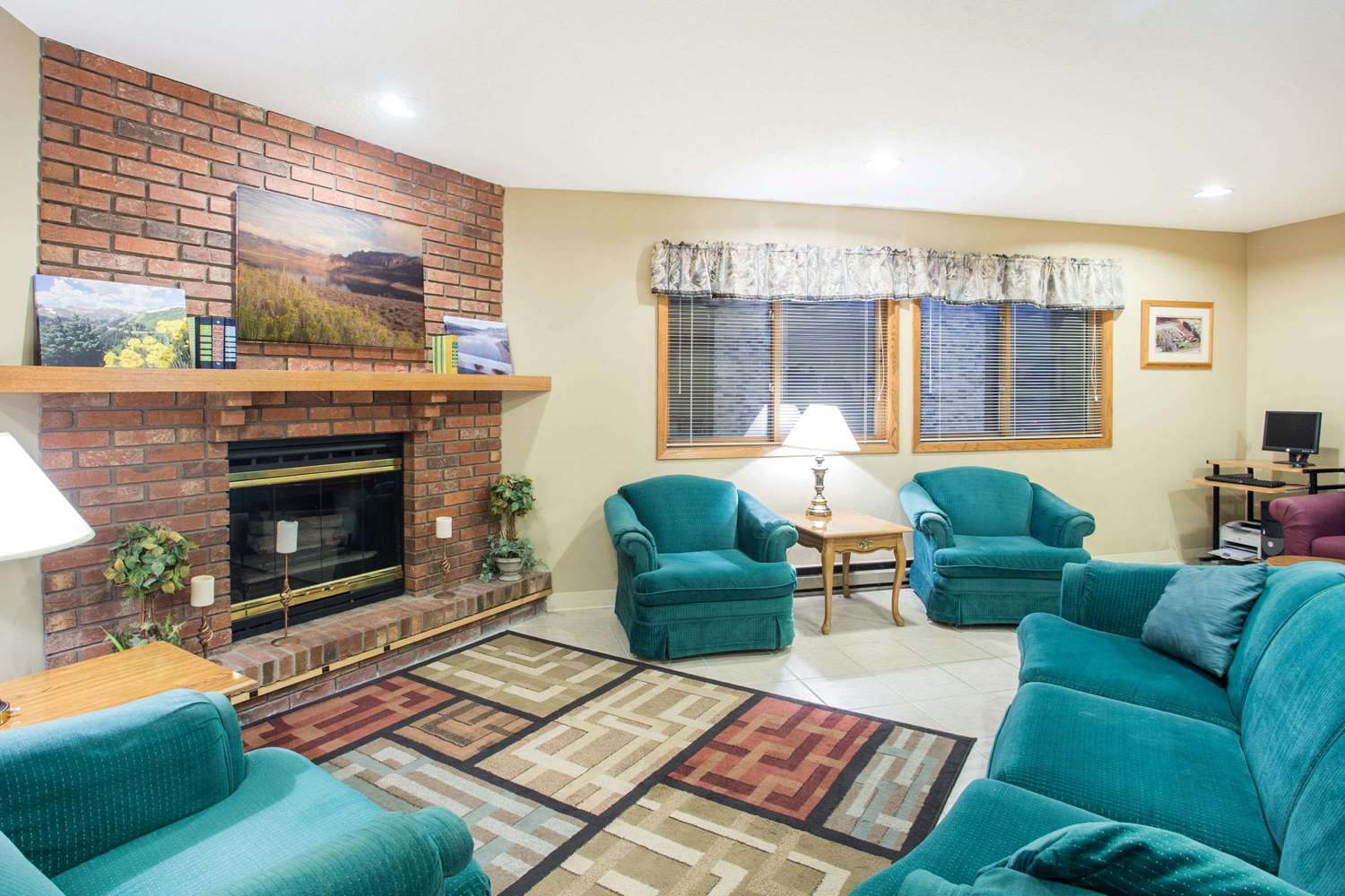 Wautoma Inn by OYO Near Airport WI 73 16/22