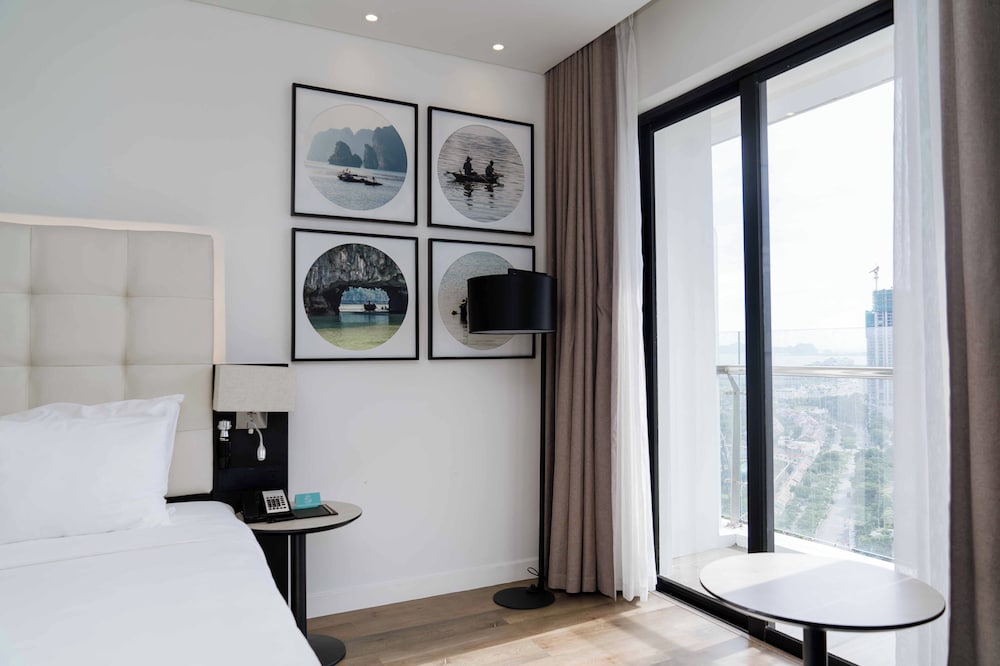 Hotel Soleil Ha Long, Trademark Collection by Wyndham 42/50