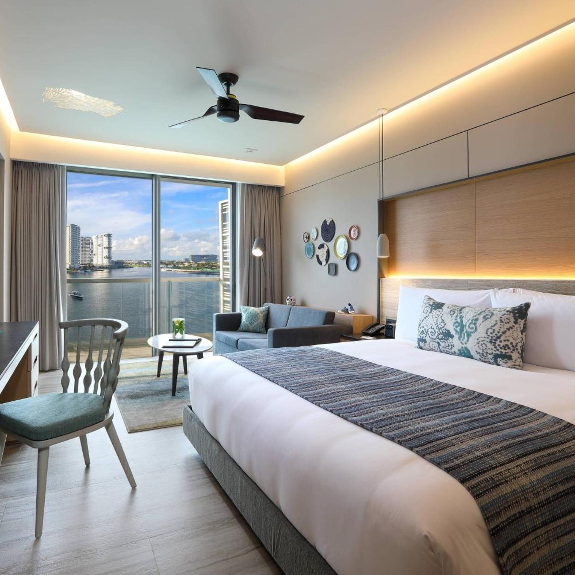 Room, King Bed, Marina View