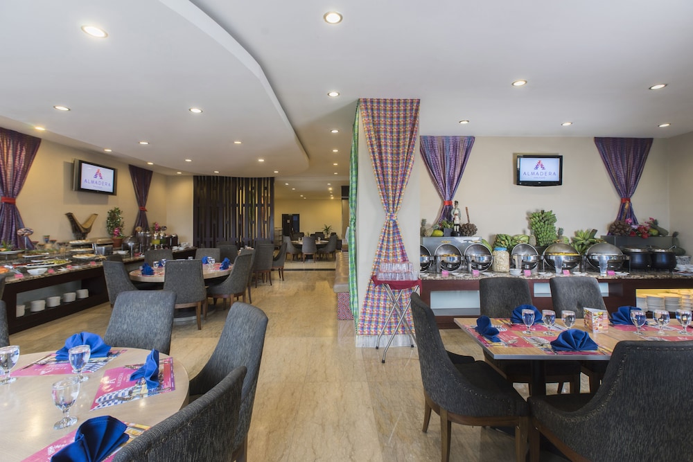 Almadera Hotel D H Quality Plaza Hotel Makassar 36/52