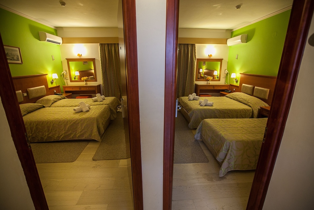 Paradise Lost Hotel 50/50