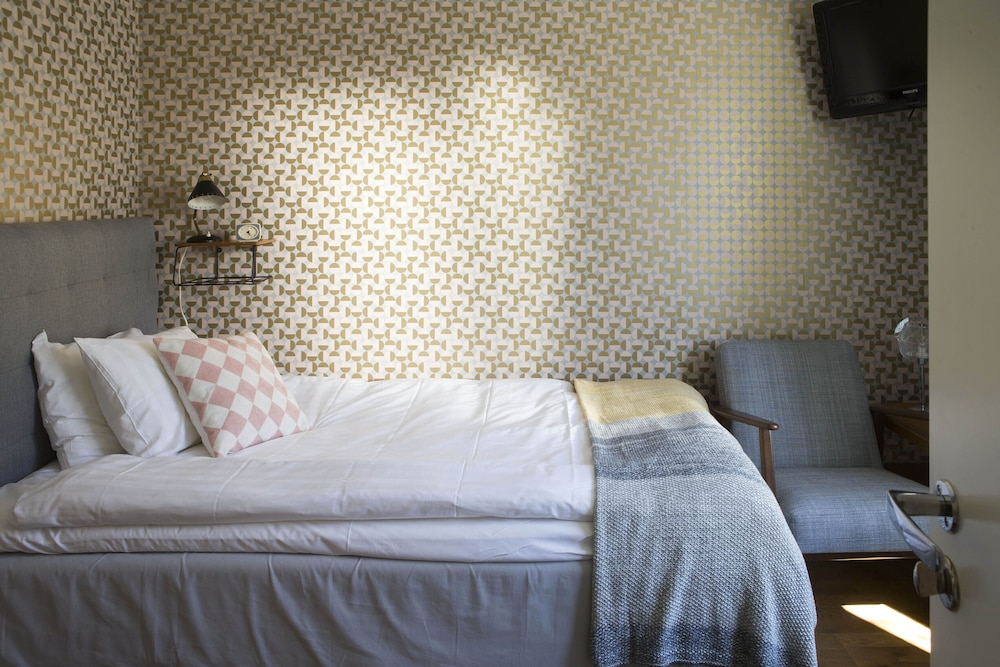 Hotell Bla Blom 13/50