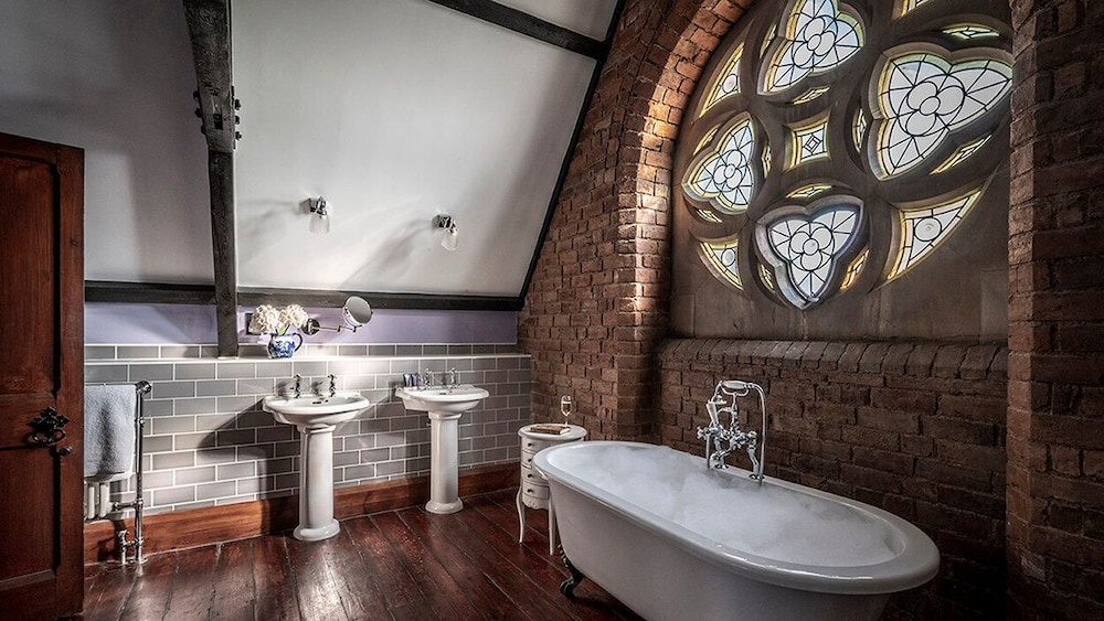 Stanbrook Abbey 5/36