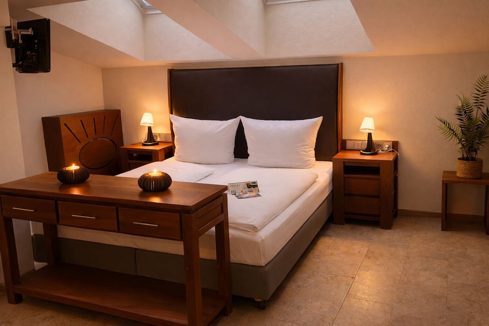 Suite, King Bed, Sauna