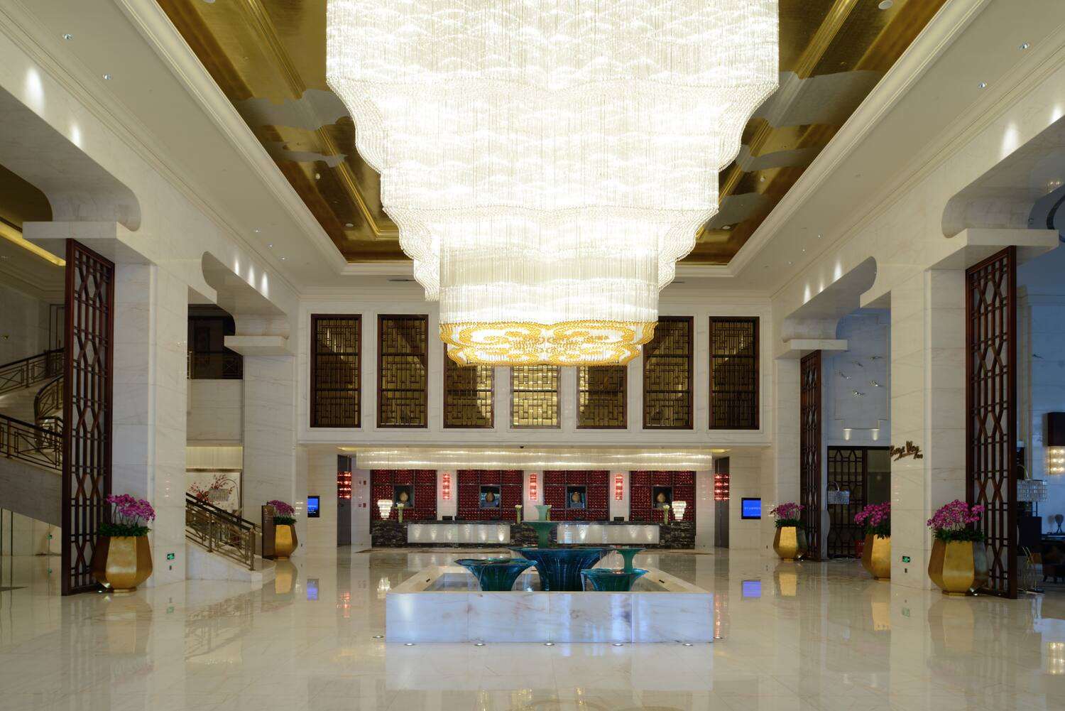 Wyndham Grand Plaza Royale Colorful Yunan Kunming 3/13