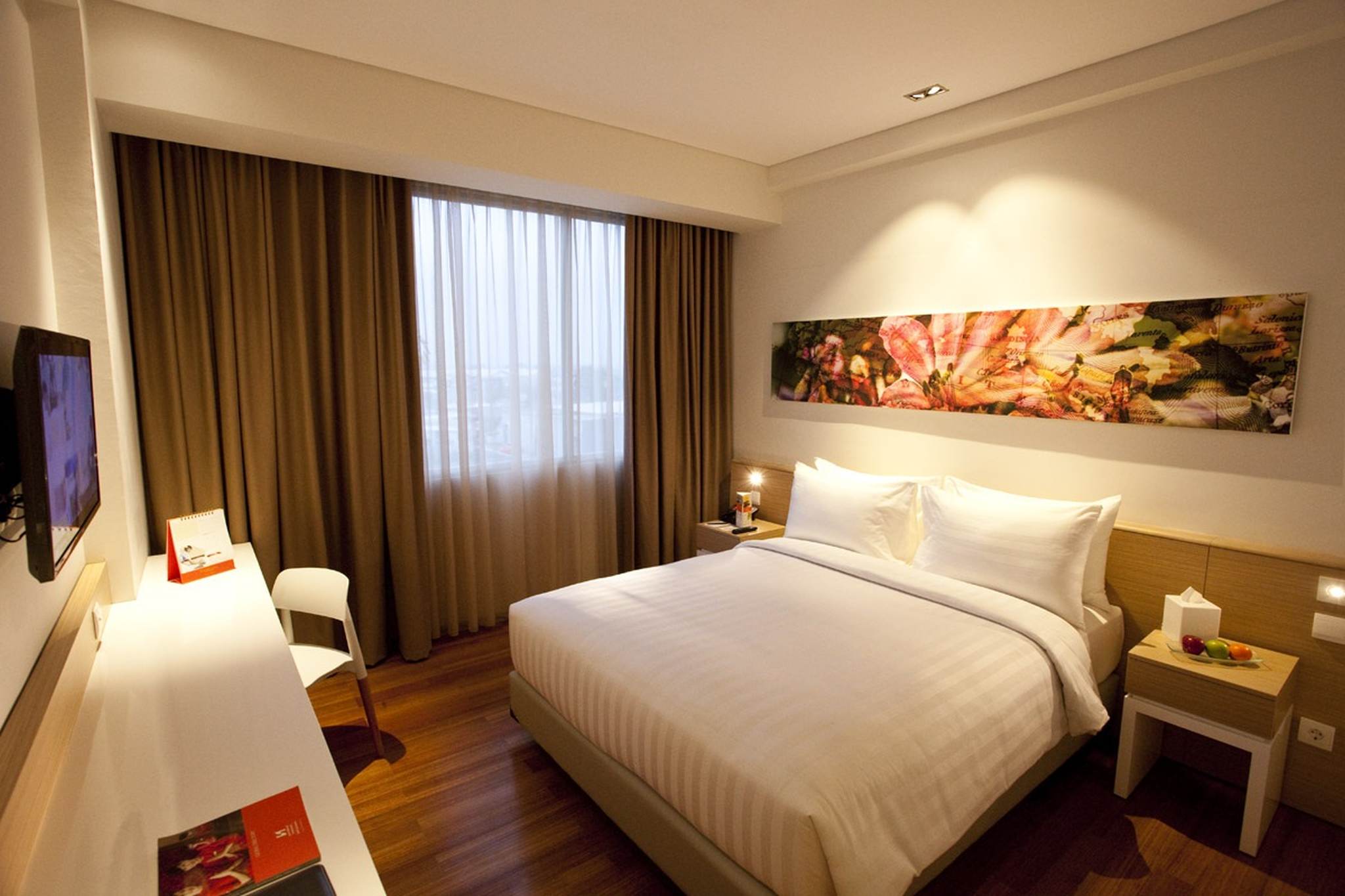 Deluxe, Double or Twin Bed