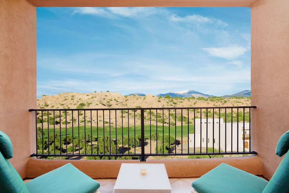 Hilton Santa Fe Buffalo Thunder 2/69