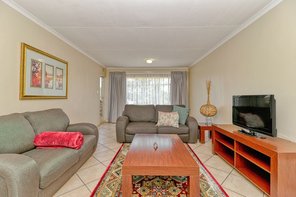 Bm Gardens Apartment Hotel 16/34