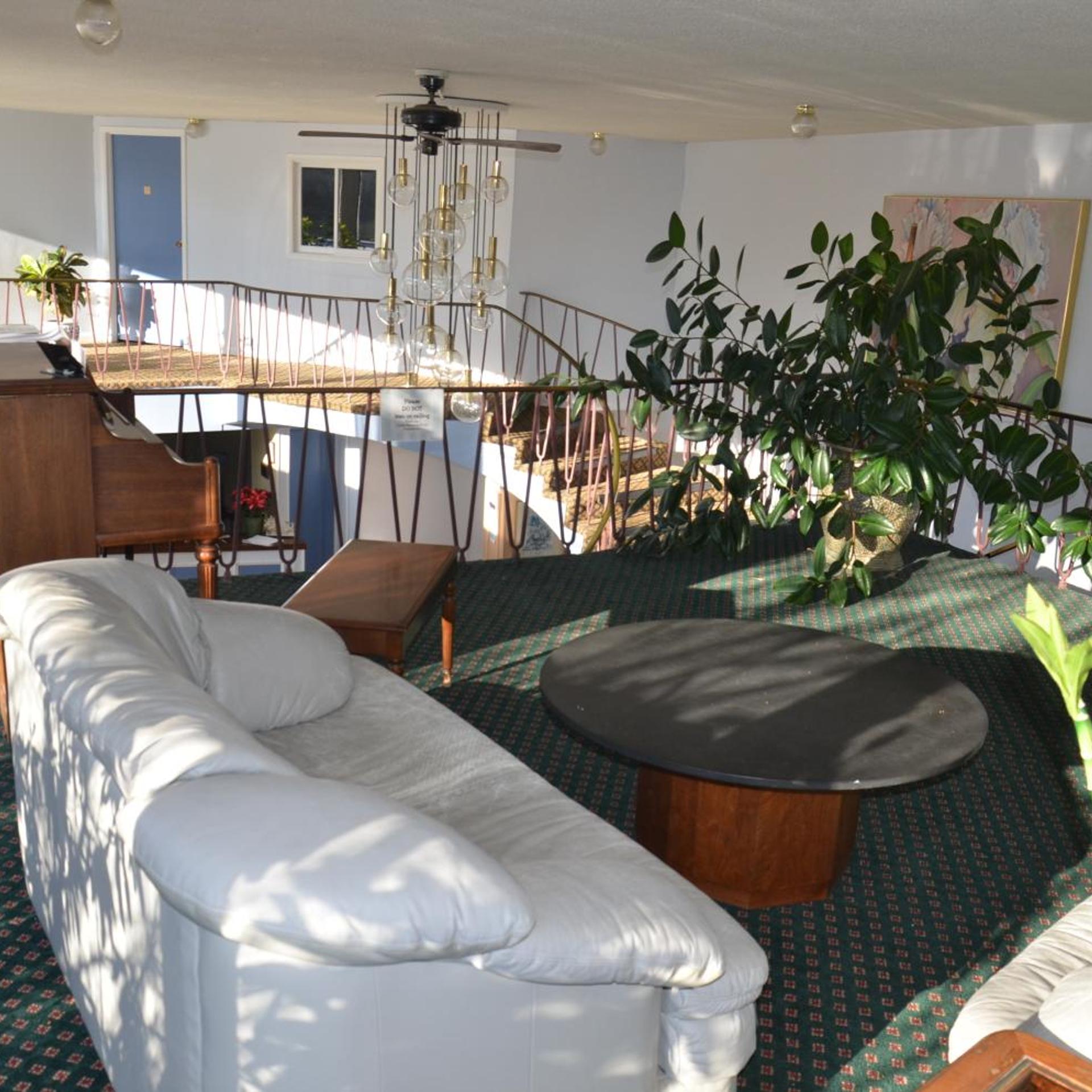 Red Carpet Inn & Suites 34/50