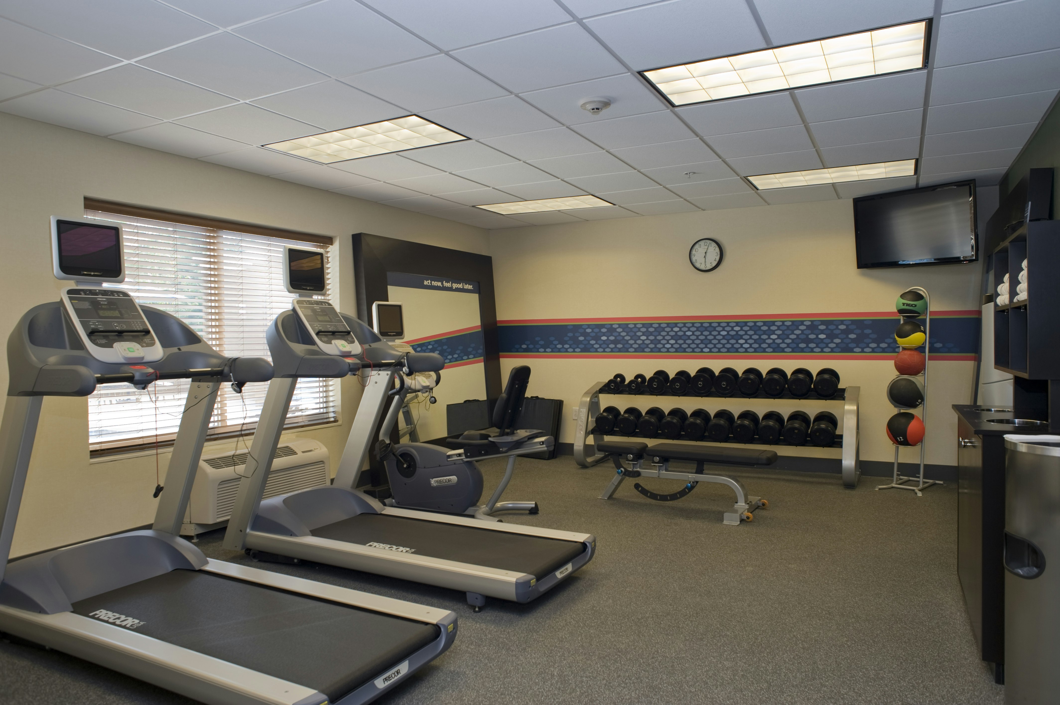 Hampton Inn Anderson/ Alliance Business Park 26/45