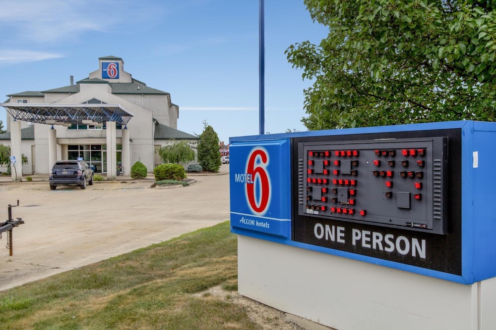 Motel6 Medina, OH - Cleveland 35/37