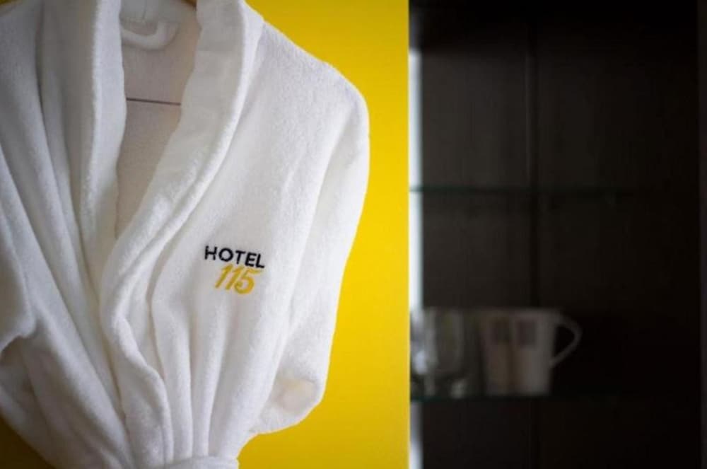 Hotel 115 Christchurch 35/65